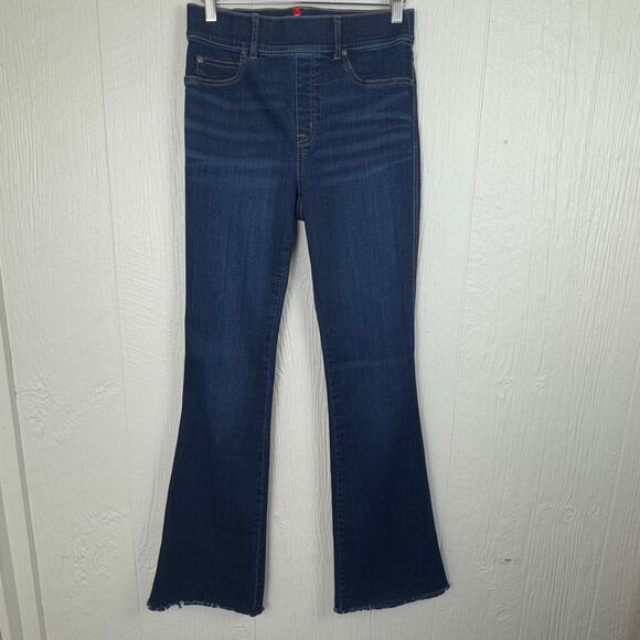 Spanx Flare Pull On Elastic Waist Jeans Dark Wash Size Small or 28x32" *Raw Hem - Picture 2 of 8